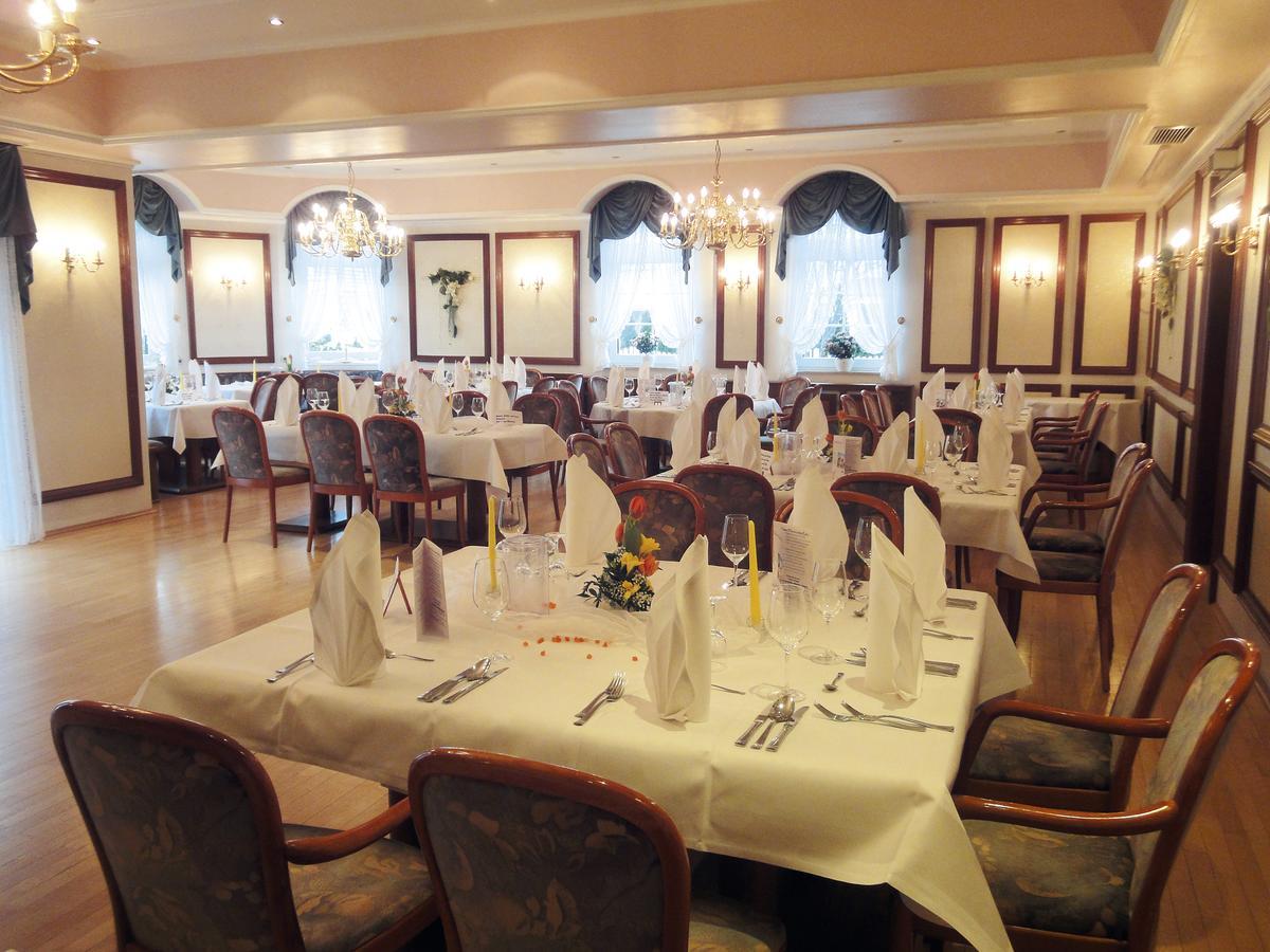 Landgasthof Hotel Bechtel Zella ภายนอก รูปภาพ